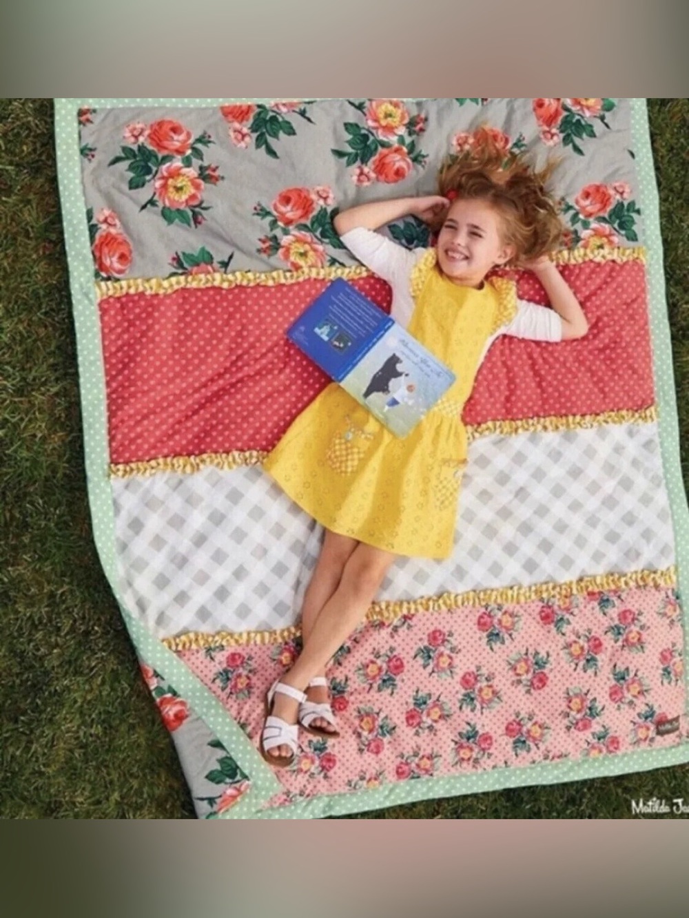 MATILDA JANE QUILTED FLORAL DREAMCATCHER THROW REVERSIBLE BLANKET